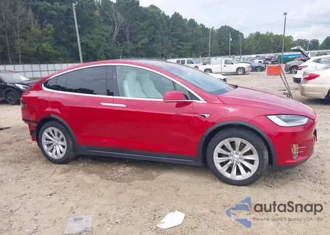 2021 Tesla Model X Long Range Dual Motor All-Wheel Drive/Long Range Plus Dual Motor All-Wheel Drive z USA, uszkodzony, nr VIN 5YJXCBE2XMF324463